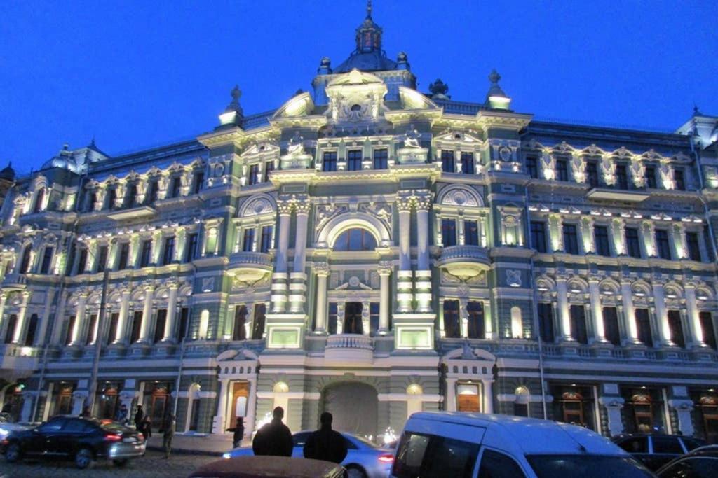 Три Квартала От Оперного-Тихий Лофт-Новый Апарт Odesa Exterior photo